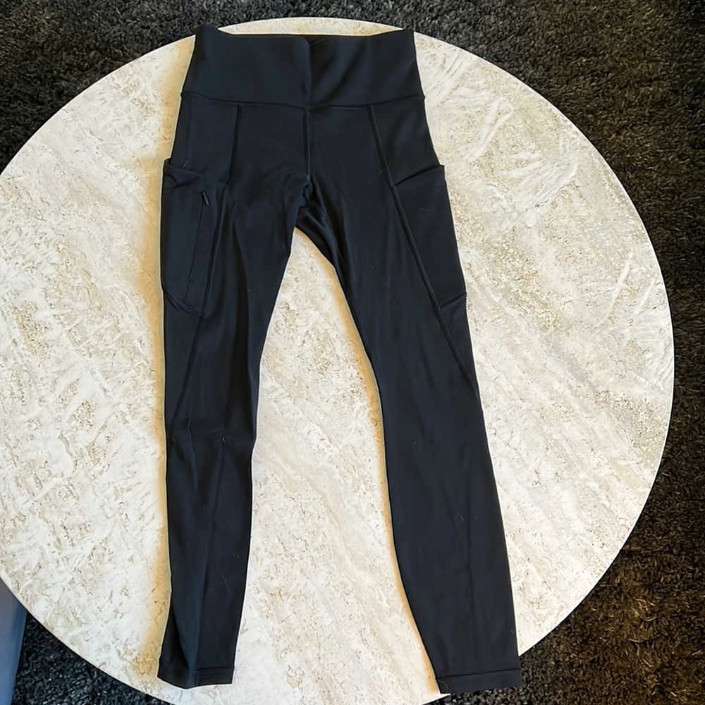 Athleta Ultimate Stash 7/8 Legging - XS